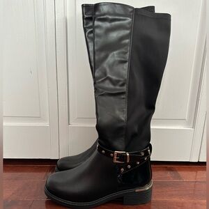 Black knee high boots